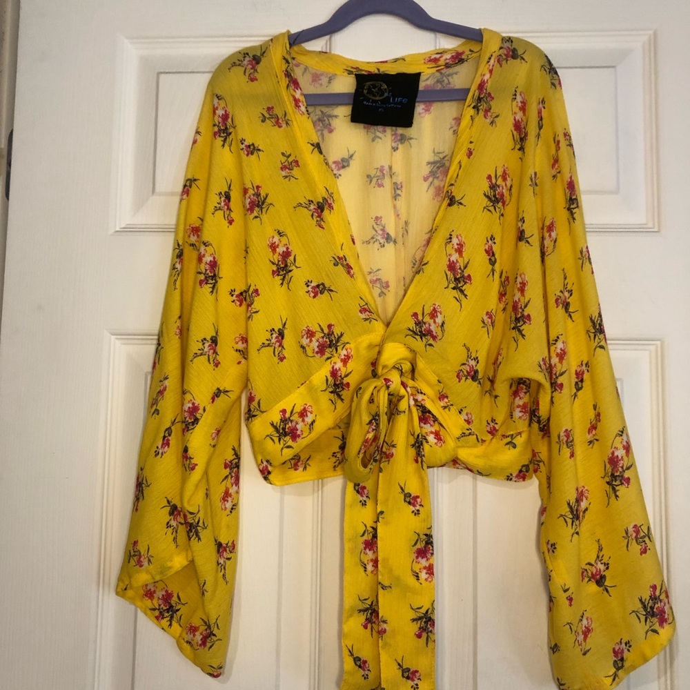 Blue Life Beach Babe Tie Front Top in Yellow Floral XS